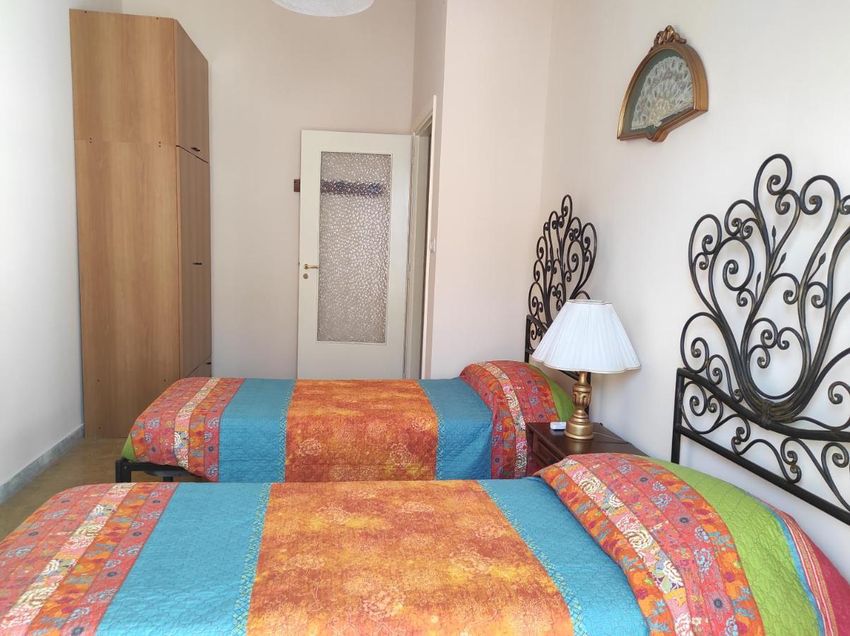 شقة La Colonna Holiday House ليتشي المظهر الخارجي الصورة