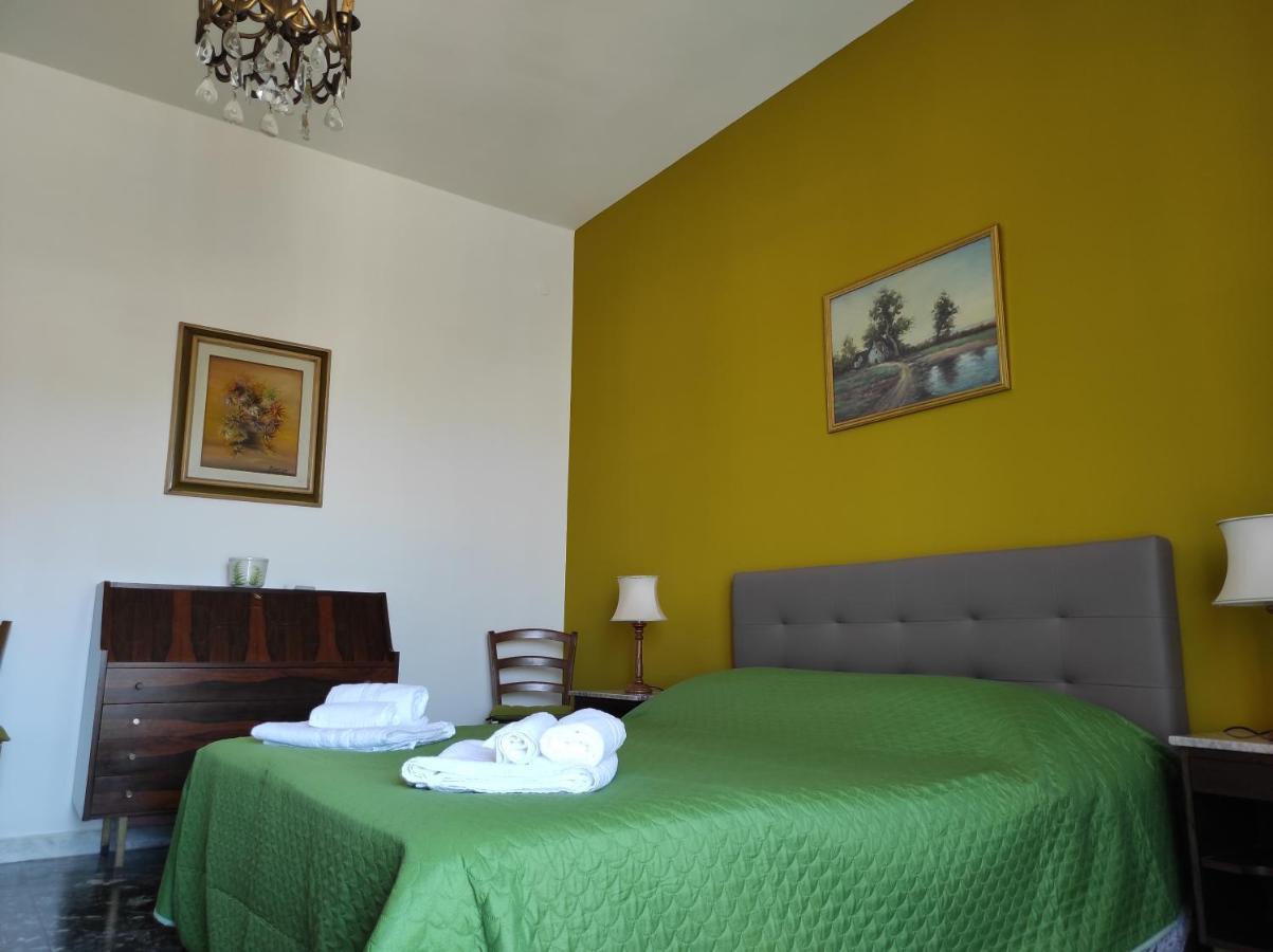 شقة La Colonna Holiday House ليتشي المظهر الخارجي الصورة