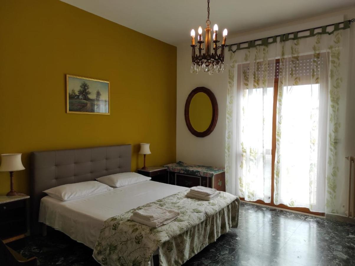 شقة La Colonna Holiday House ليتشي المظهر الخارجي الصورة
